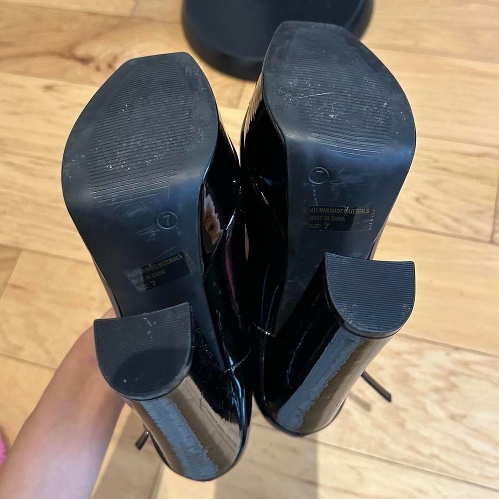 Fashion Nova Black Platform Heels - Picture 5 of 7